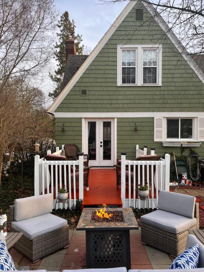 Cozy Cape Cod Villa